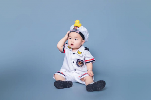 文昌宝宝老摇头怎么回事